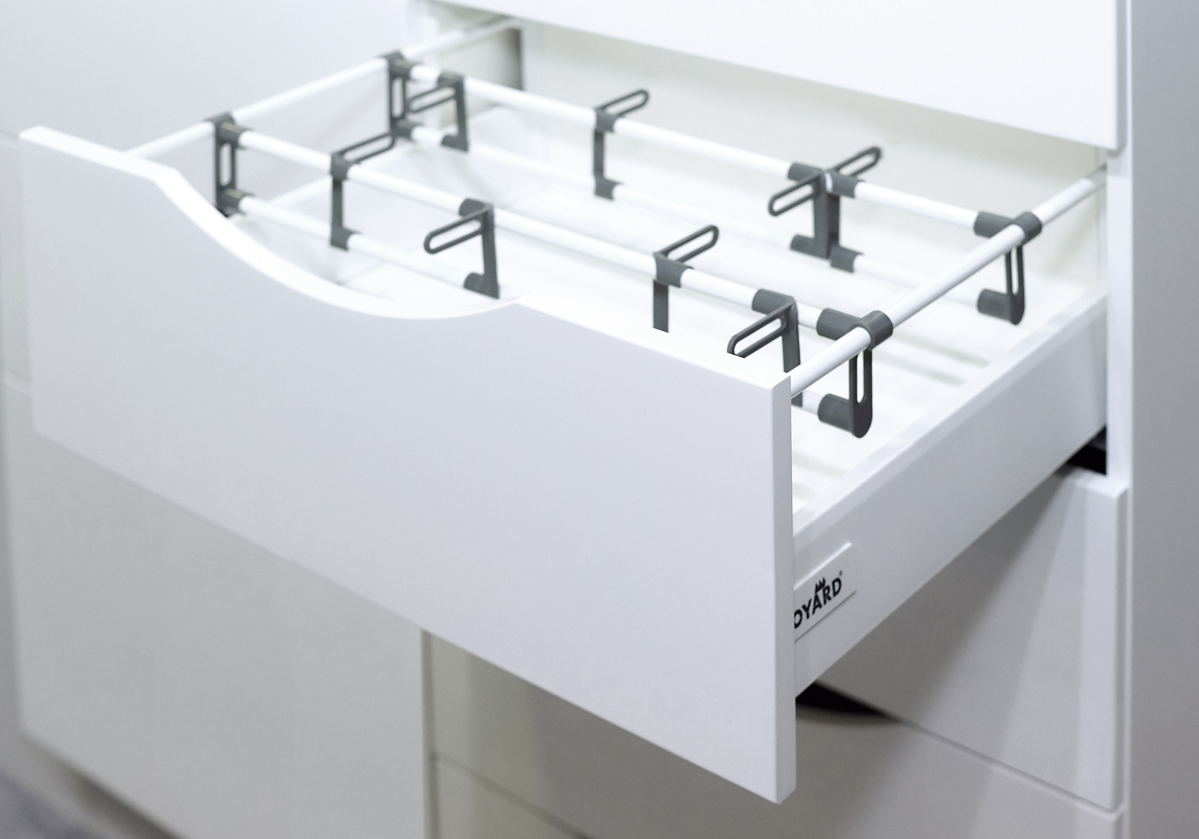 картинка Продольный рейлинг для B-BOX SBR06/W/270 от магазина DFCH 